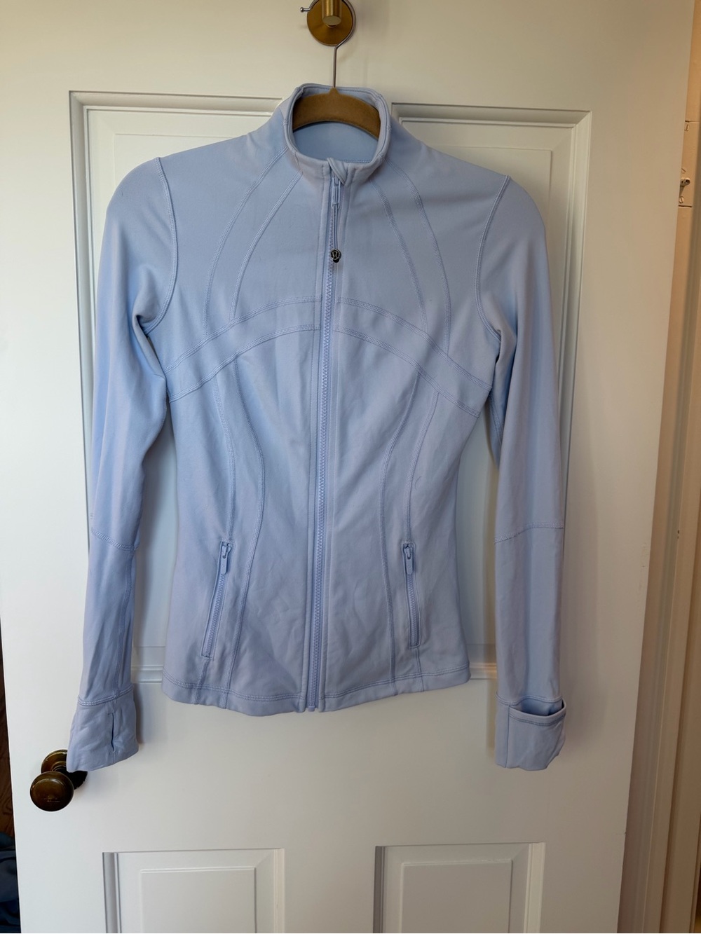 LULULEMON Women’s define jacket  Light Blue Full-Zip Performance Jacket size 4